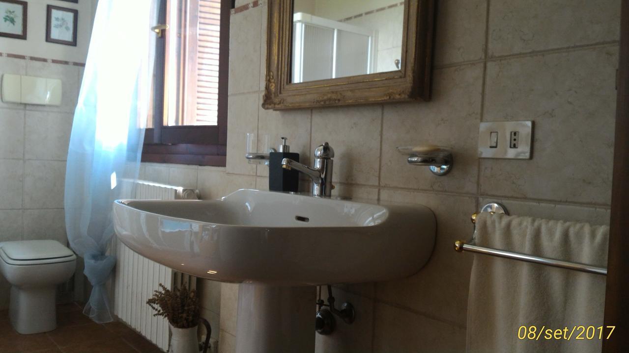 L'Ape In Corte Casa Di Campagna, Via Francigena Stanze E Colazione Vaccarizza Εξωτερικό φωτογραφία