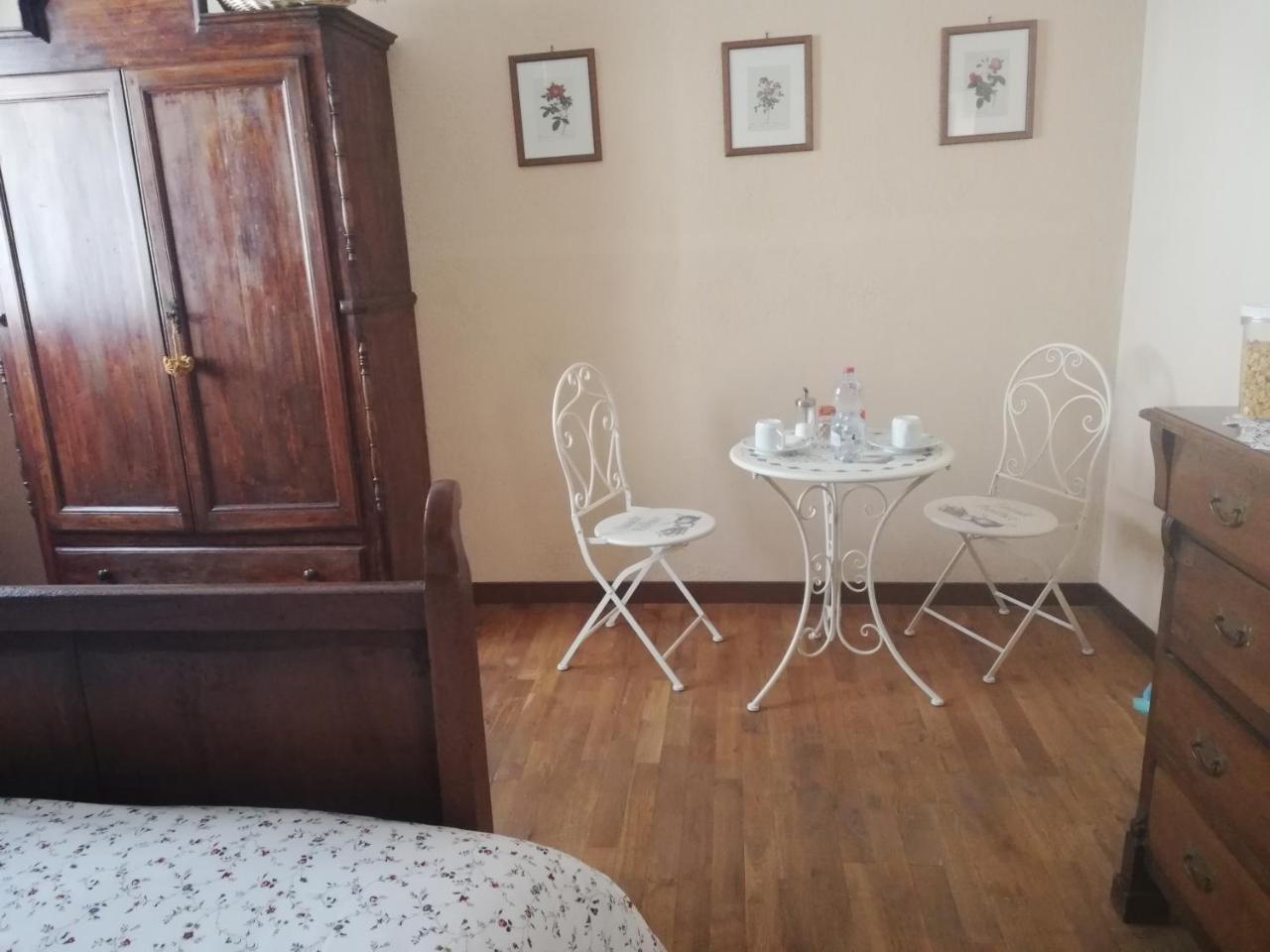 L'Ape In Corte Casa Di Campagna, Via Francigena Stanze E Colazione Vaccarizza Εξωτερικό φωτογραφία